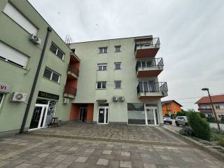 Poslovna zgrada, Prodaja, Pisarovina, Pisarovina