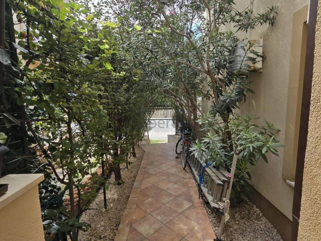 Stambeno poslovni objekt, Prodaja, Sukošan, Sukošan