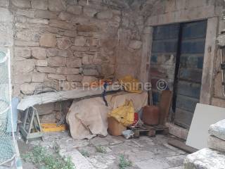 Kamena kuća, Prodaja, Milna, Milna