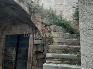 Kamena kuća, Prodaja, Milna, Milna