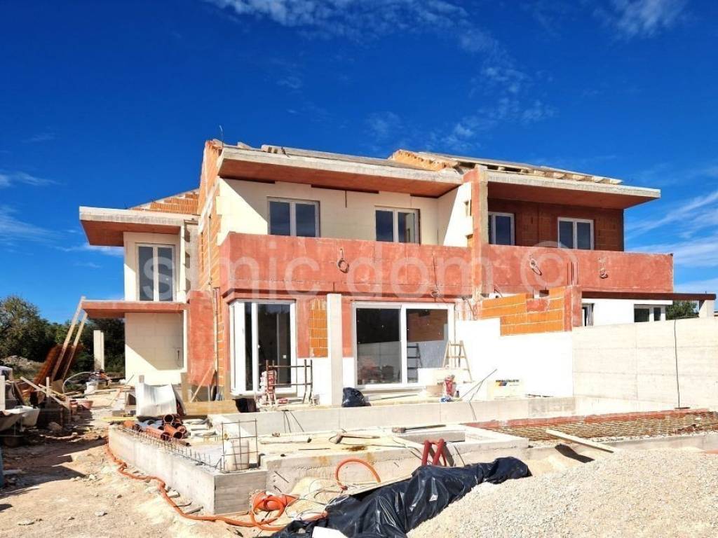 Kuća u nizu, Prodaja, Tisno, Jezera