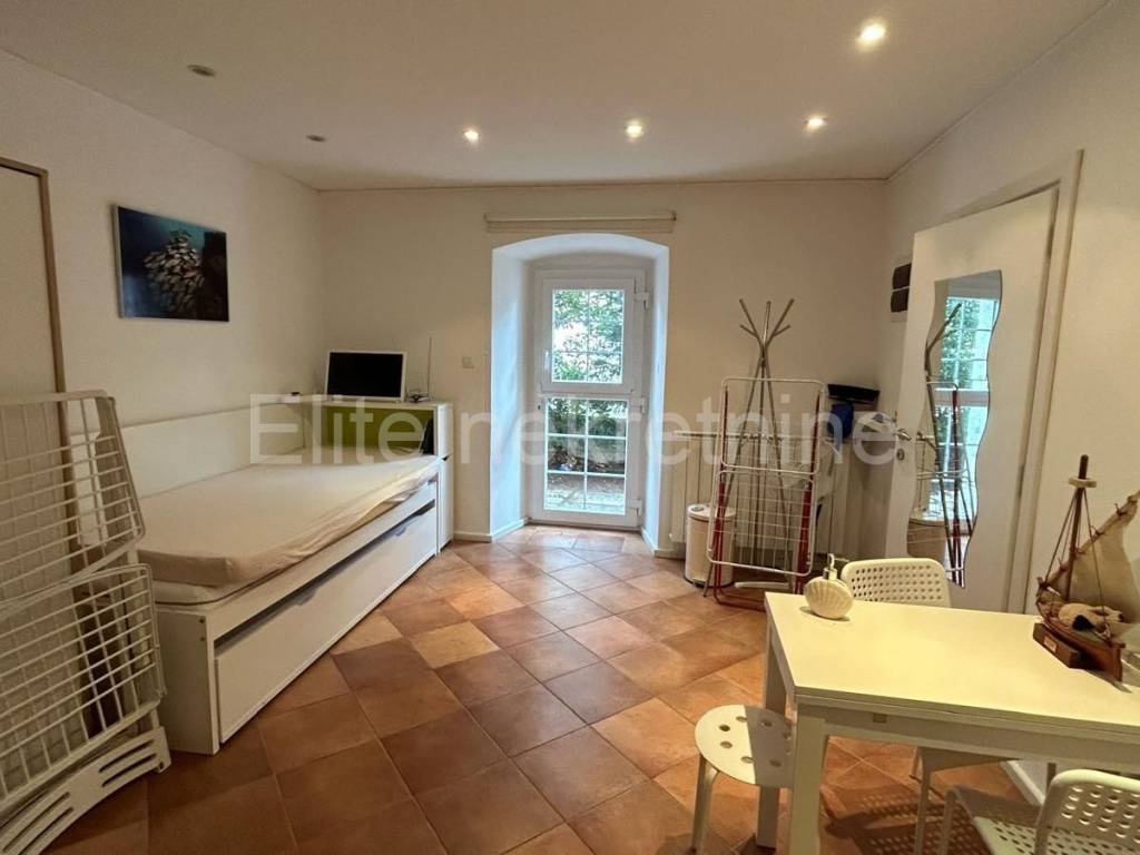 Ured, Najam, Kraljevica, Kraljevica