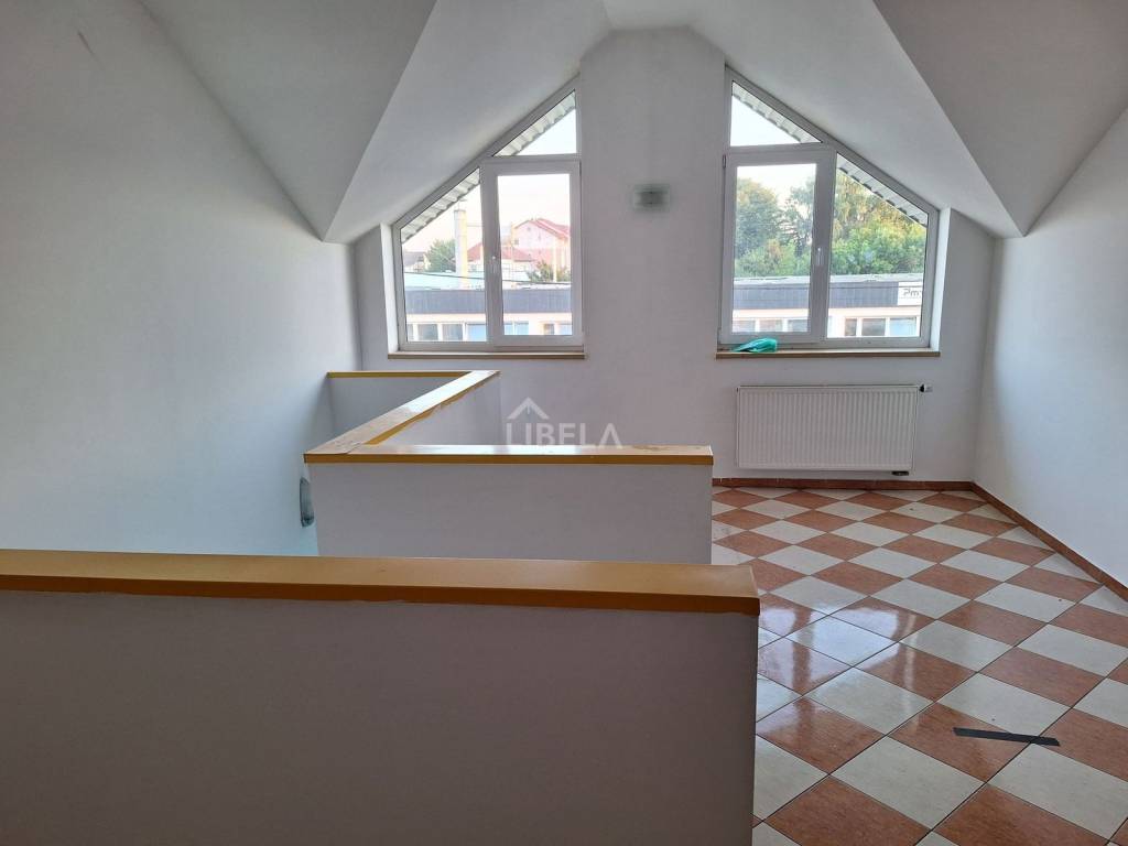 Ured, Prodaja, Mursko središće, Mursko Središće