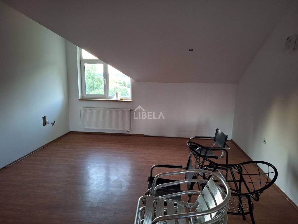 Ured, Prodaja, Mursko središće, Mursko Središće