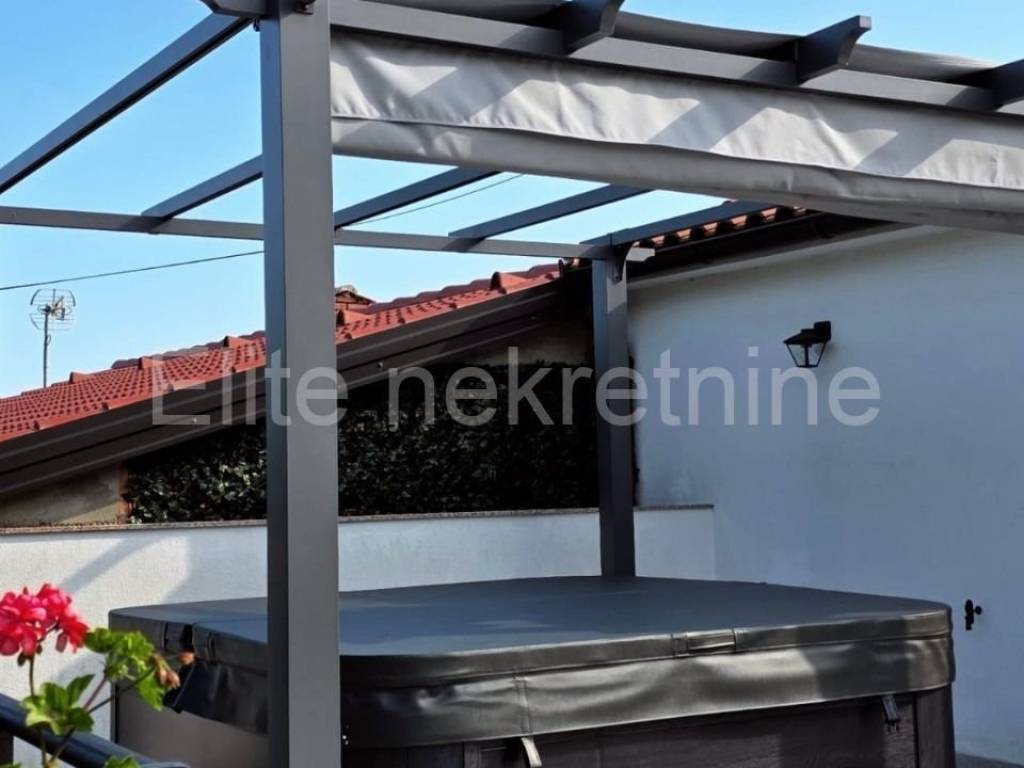 Dvojna kuća, Prodaja, Mošćenička draga, Brseč