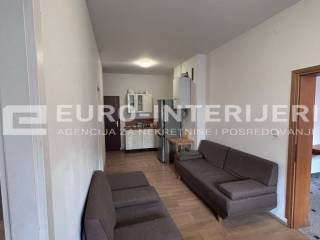 Prodajemo poslovni prostor na Trešnjevci  82 m2