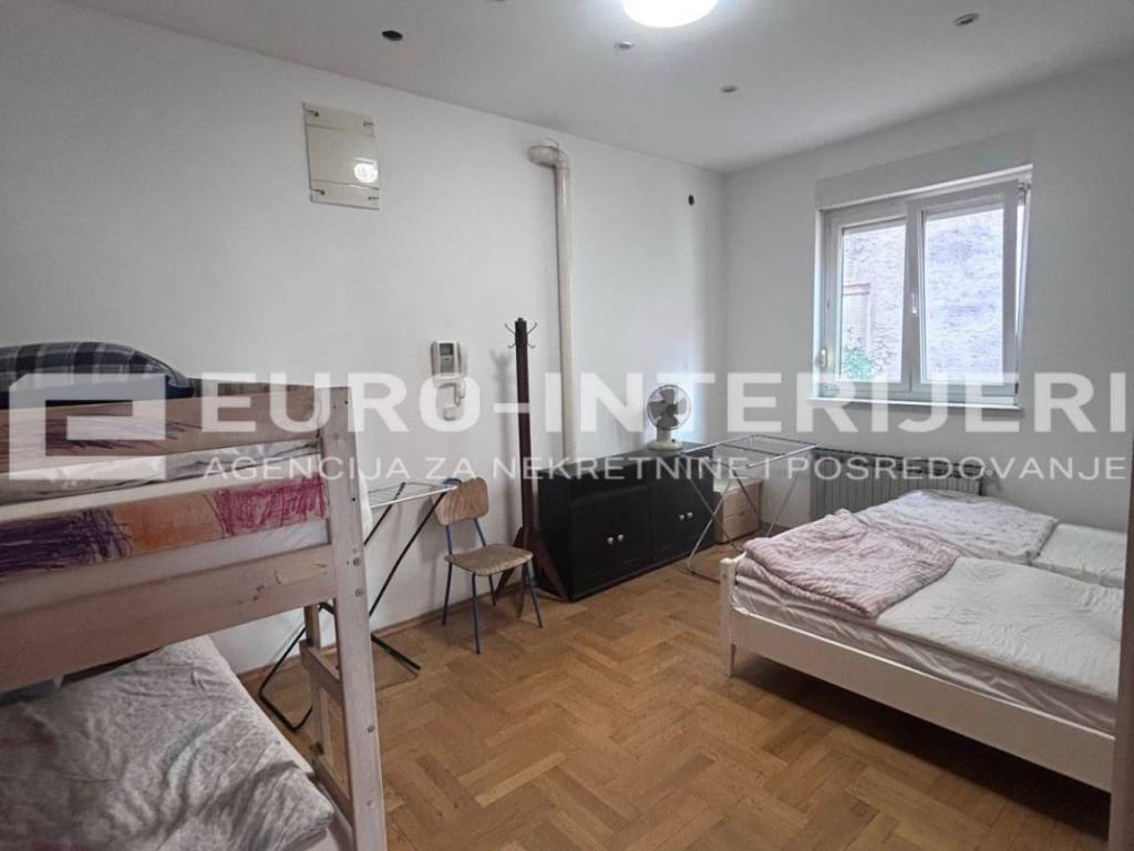 Prodajemo poslovni prostor na Trešnjevci  82 m2