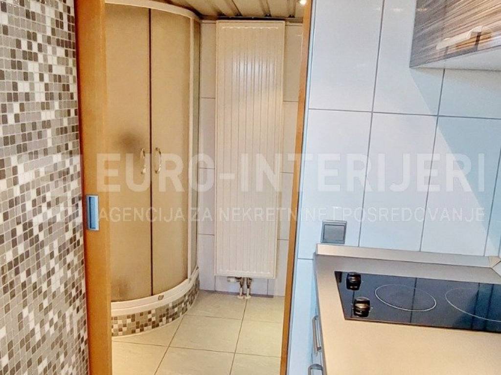 Poslovni prostor Knežija 32,65 m2