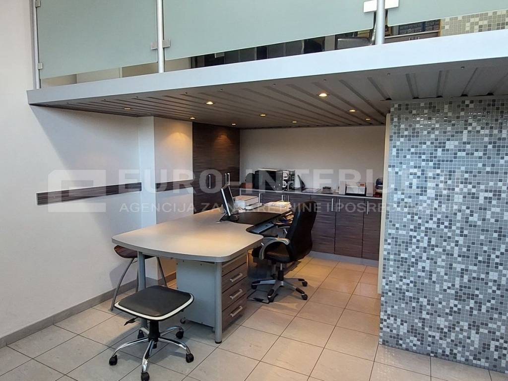 Poslovni prostor Knežija 32,65 m2