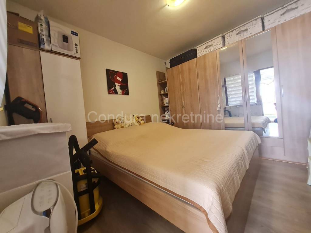 Apartman na moru, Prodaja, Vir, Vir