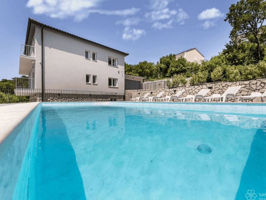 Vila, Prodaja, Novi Vinodolski, Povile