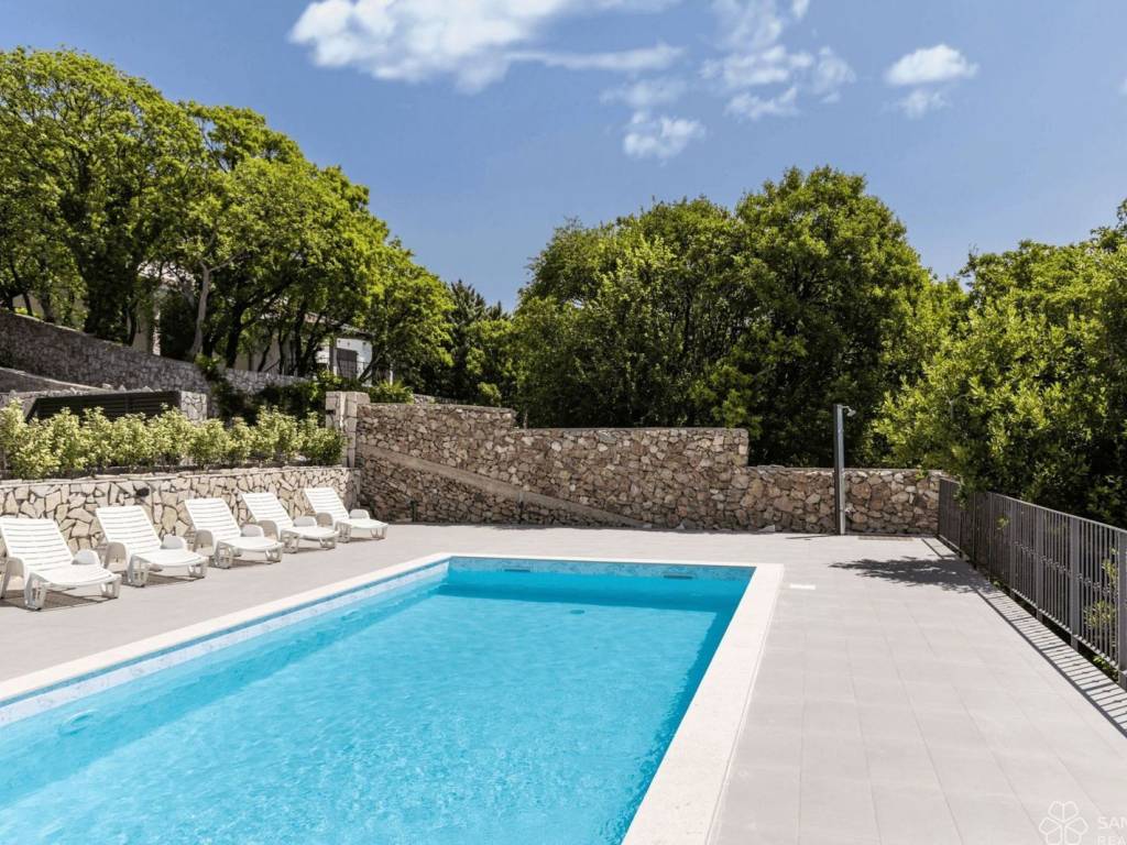 Vila, Prodaja, Novi Vinodolski, Povile