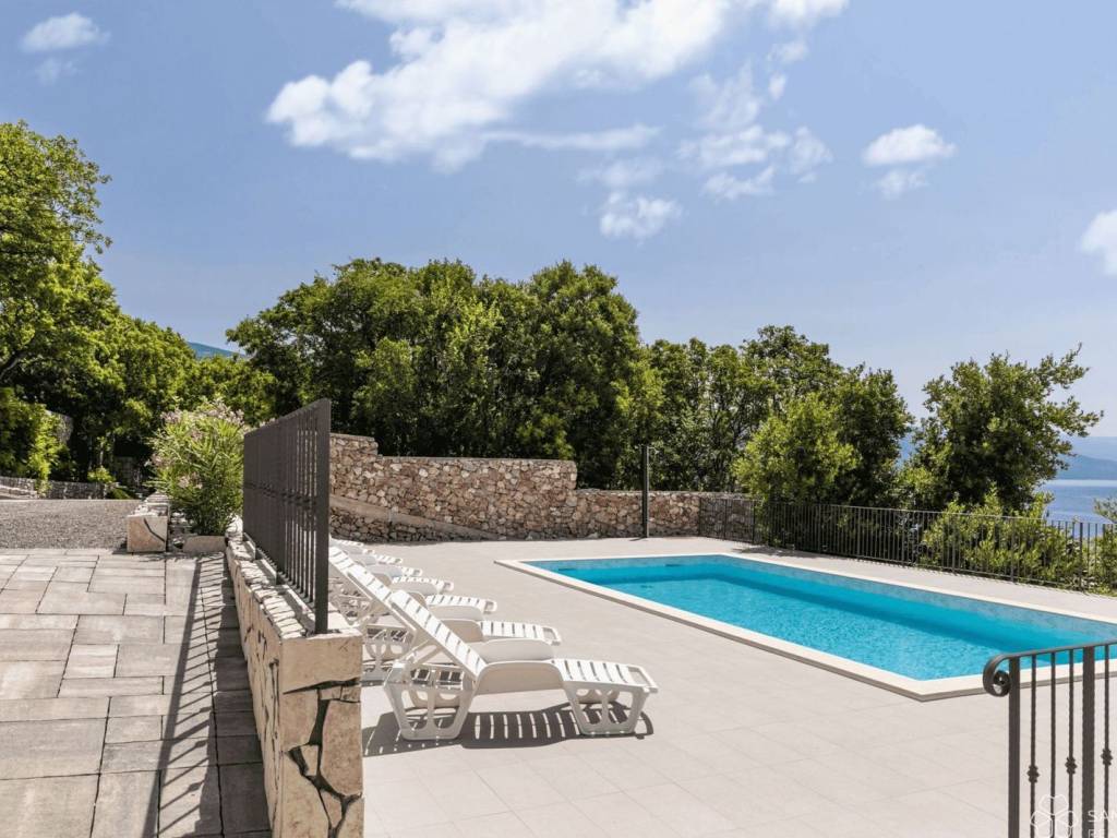 Vila, Prodaja, Novi Vinodolski, Povile