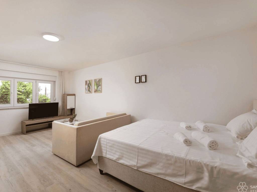 Vila, Prodaja, Novi Vinodolski, Povile