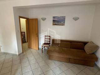 Stan u zgradi, Prodaja, Okrug, Okrug Gornji