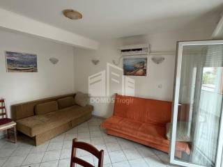 Stan u zgradi, Prodaja, Okrug, Okrug Gornji