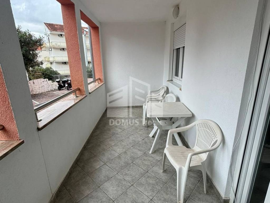 Stan u zgradi, Prodaja, Okrug, Okrug Gornji