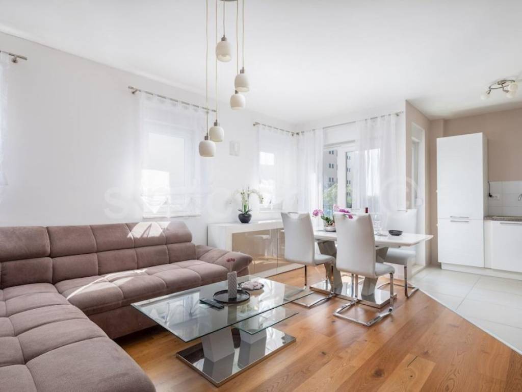 Stan u zgradi, Prodaja, Makarska, Makarska