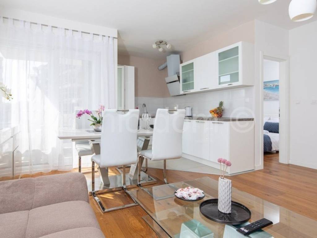 Stan u zgradi, Prodaja, Makarska, Makarska