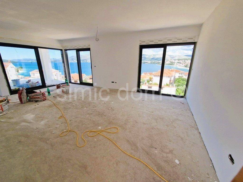 Apartman na moru, Prodaja, Okrug, Okrug Gornji