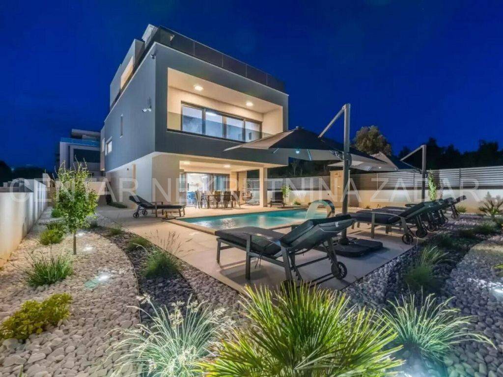 Luksuzna vila, Prodaja, Nin, Zaton