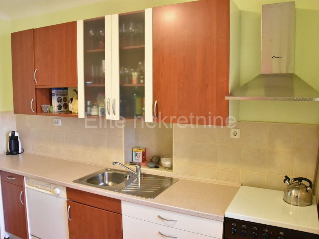 Stan u zgradi, Najam, Rijeka, Centar