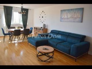 Stan u zgradi, Prodaja, Zadar, Zadar