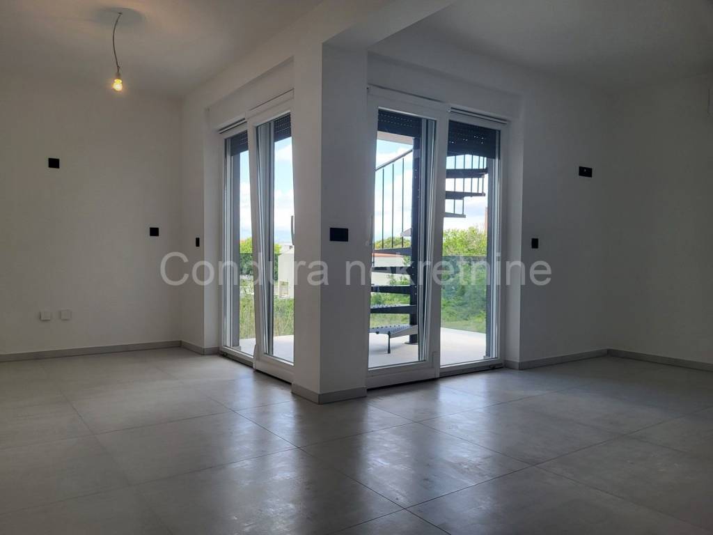 Apartman na moru, Prodaja, Nin, Nin