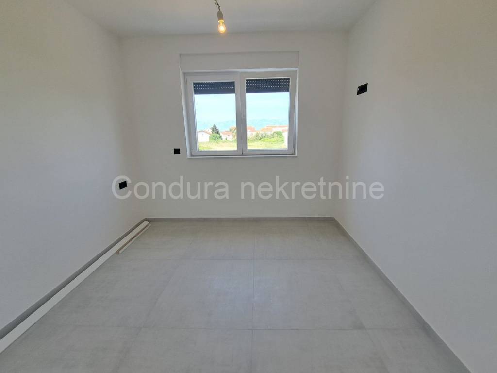 Apartman na moru, Prodaja, Nin, Nin