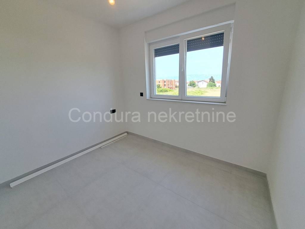 Apartman na moru, Prodaja, Nin, Nin