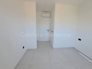 Apartman na moru, Prodaja, Nin, Nin