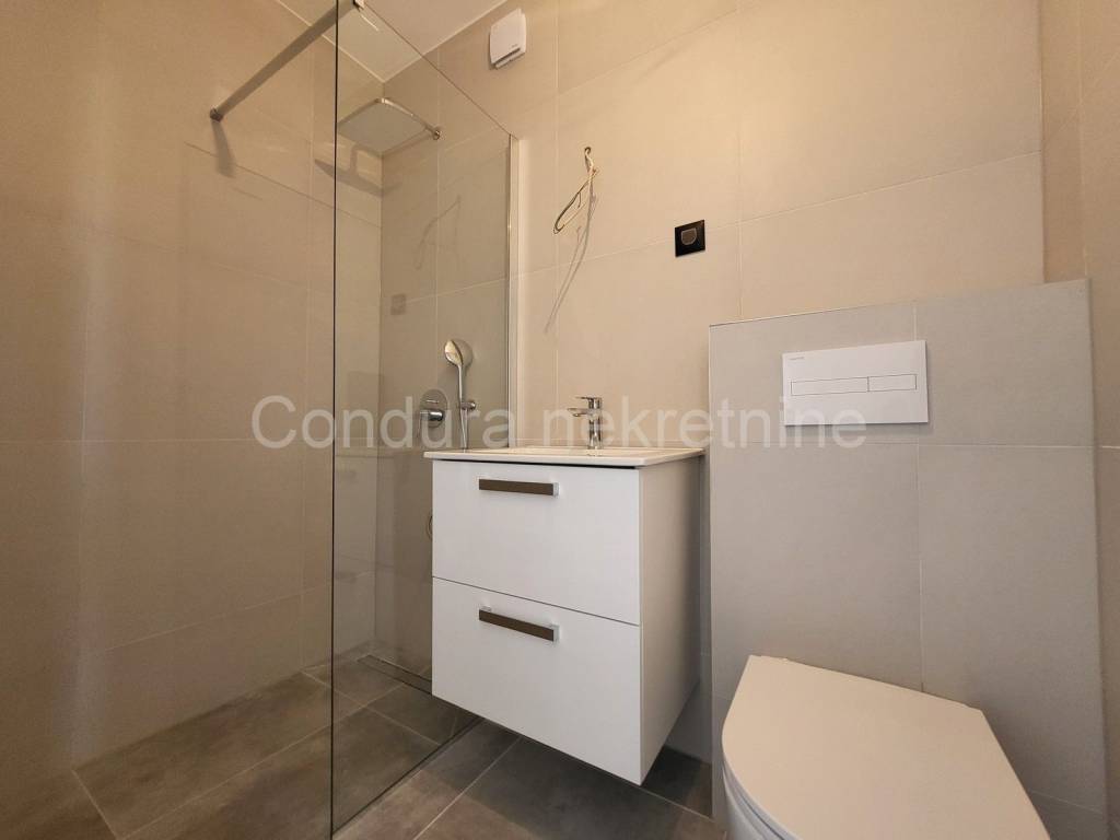 Apartman na moru, Prodaja, Nin, Nin