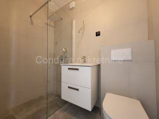 Apartman na moru, Prodaja, Nin, Nin