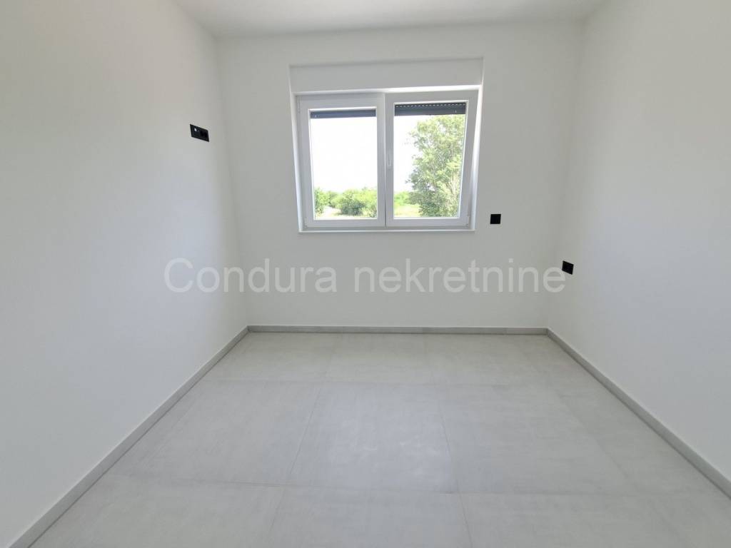 Apartman na moru, Prodaja, Nin, Nin