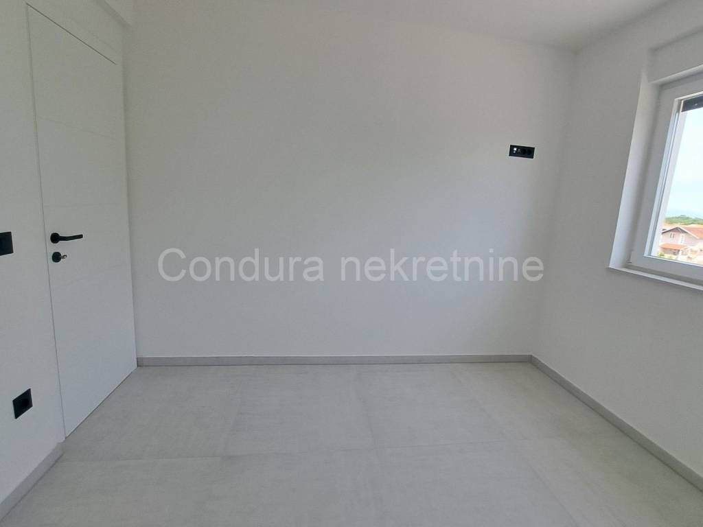 Apartman na moru, Prodaja, Nin, Nin