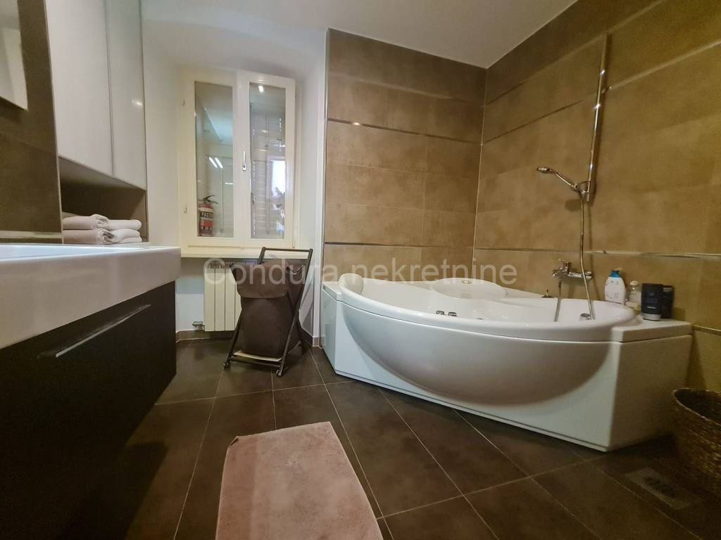 Stan u zgradi, Prodaja, Zadar, Zadar