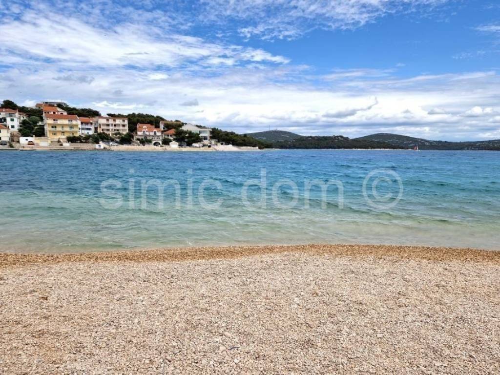 Apartman na moru, Prodaja, Murter, Murter