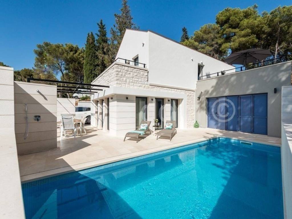 Luksuzna vila, Prodaja, Supetar, Supetar