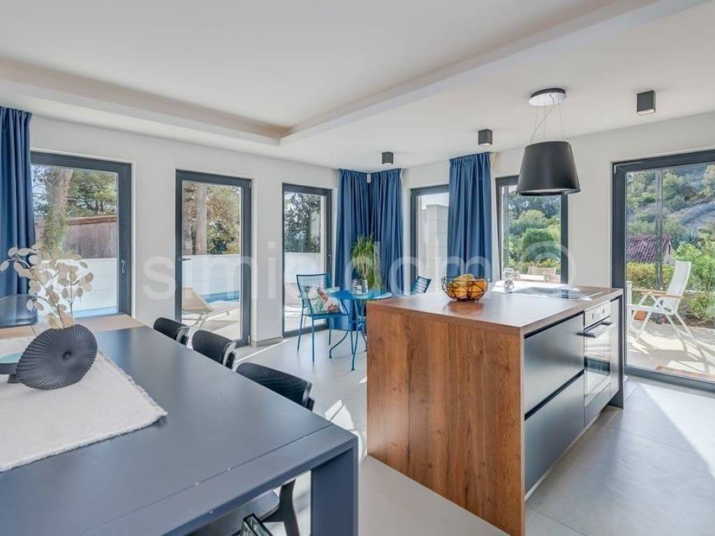 Luksuzna vila, Prodaja, Supetar, Supetar