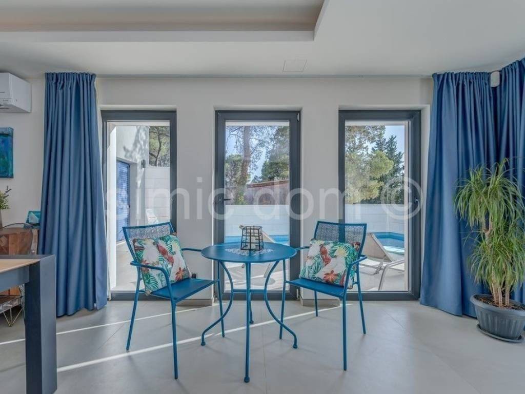 Luksuzna vila, Prodaja, Supetar, Supetar