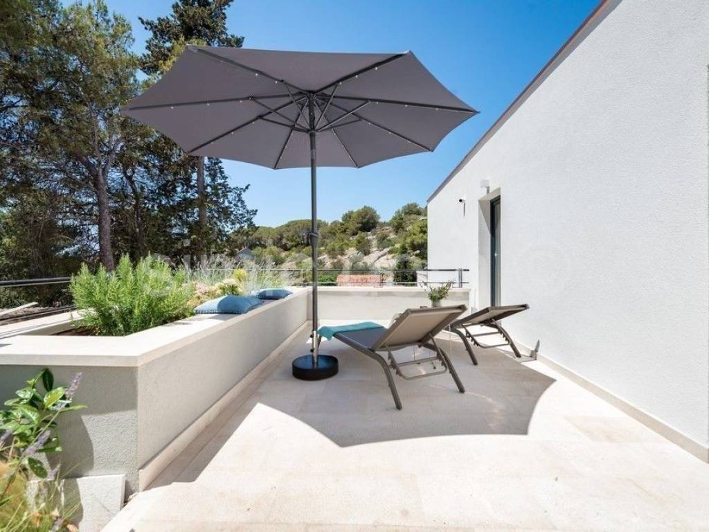 Luksuzna vila, Prodaja, Supetar, Supetar