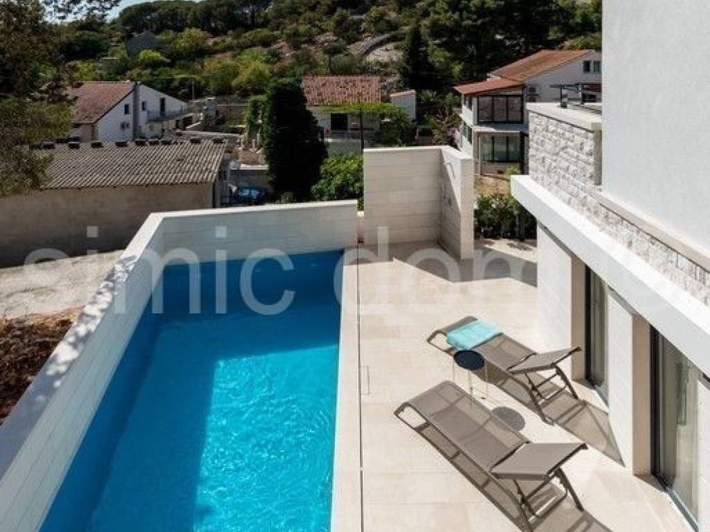 Luksuzna vila, Prodaja, Supetar, Supetar