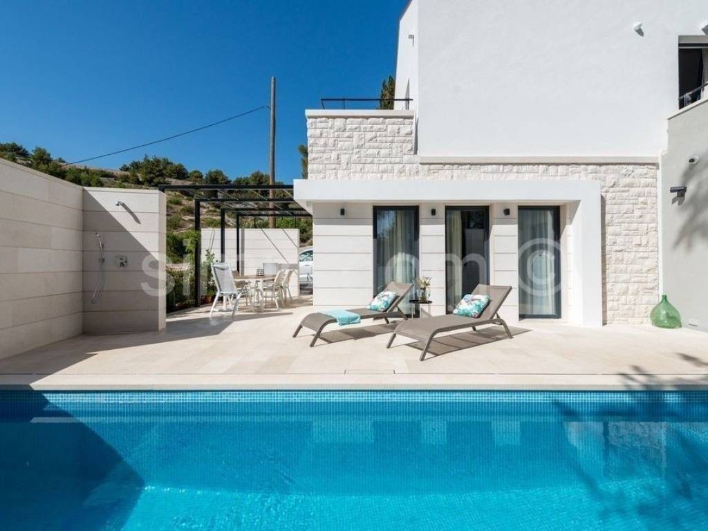 Luksuzna vila, Prodaja, Supetar, Supetar