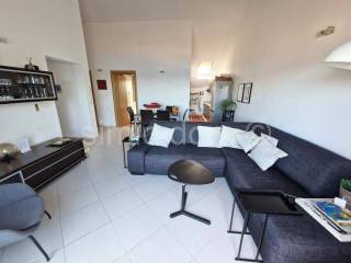 Apartman na moru, Prodaja, Okrug, Okrug Gornji