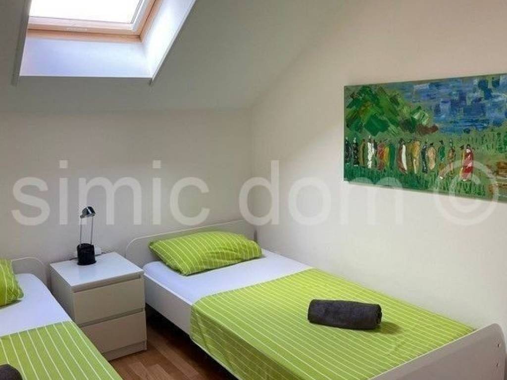 Apartman na moru, Prodaja, Okrug, Okrug Gornji