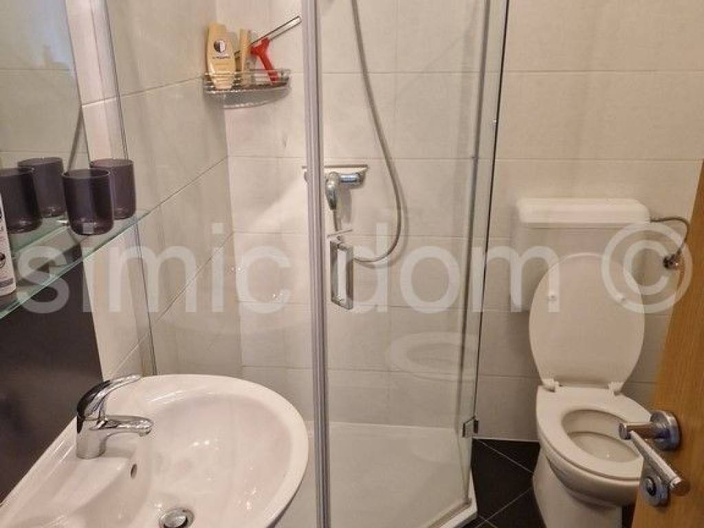 Apartman na moru, Prodaja, Okrug, Okrug Gornji