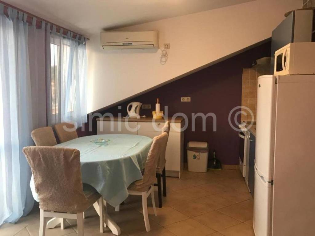 Stan u višeetažnoj kuci, Prodaja, Korcula, Racišce