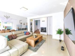 Vila, Prodaja, Okrug, Okrug Donji