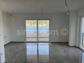 Apartman na moru, Prodaja, Tisno, Tisno