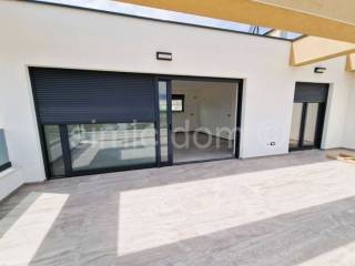 Apartman na moru, Prodaja, Murter, Murter